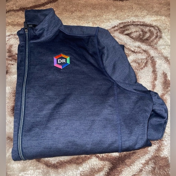 Nice sweater with DR logo - Picture 1 of 4